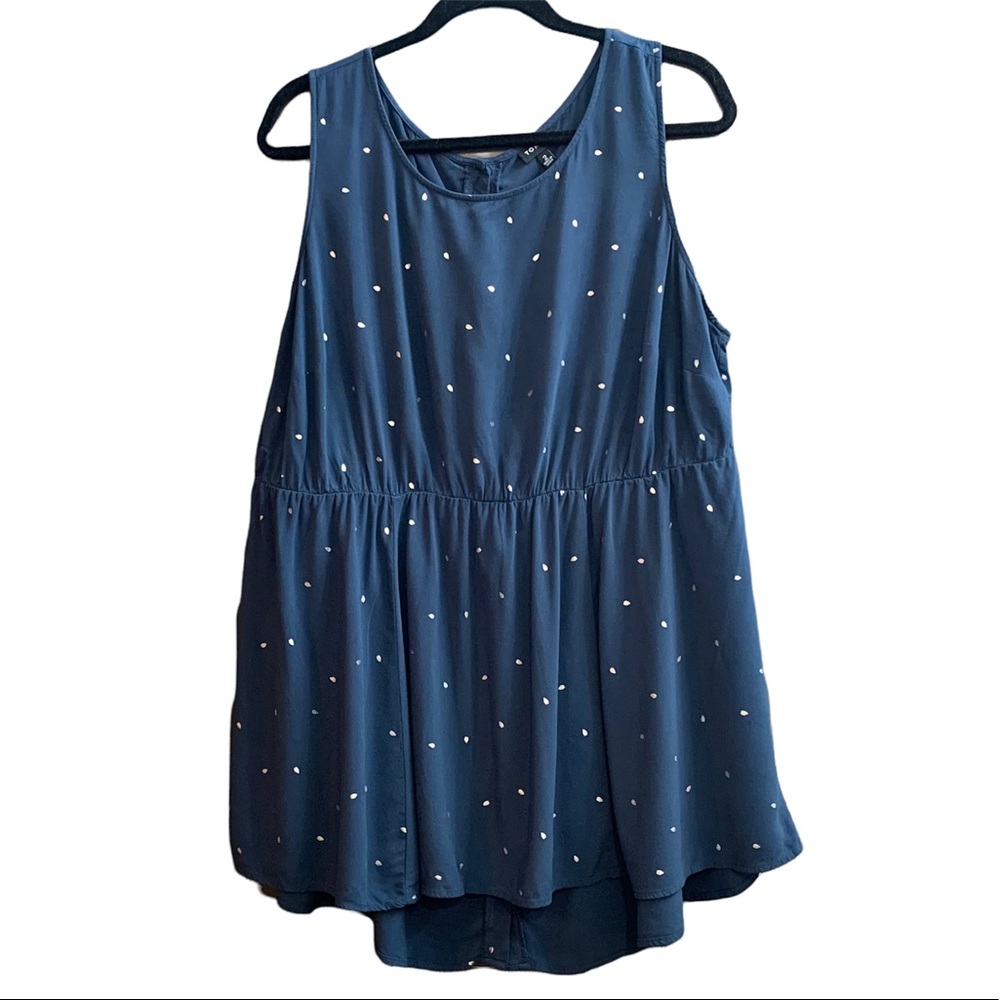 Torrid navy blue flowy tank Size 2X